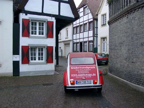Auto der Kinderwunschpraxis in Warendorf